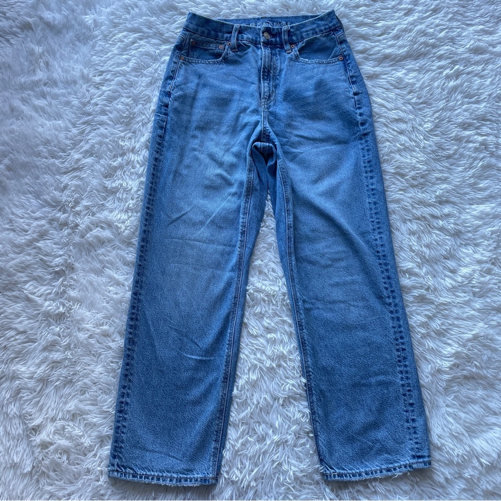American Eagle Strigid Curvy 90’s Straight Jeans